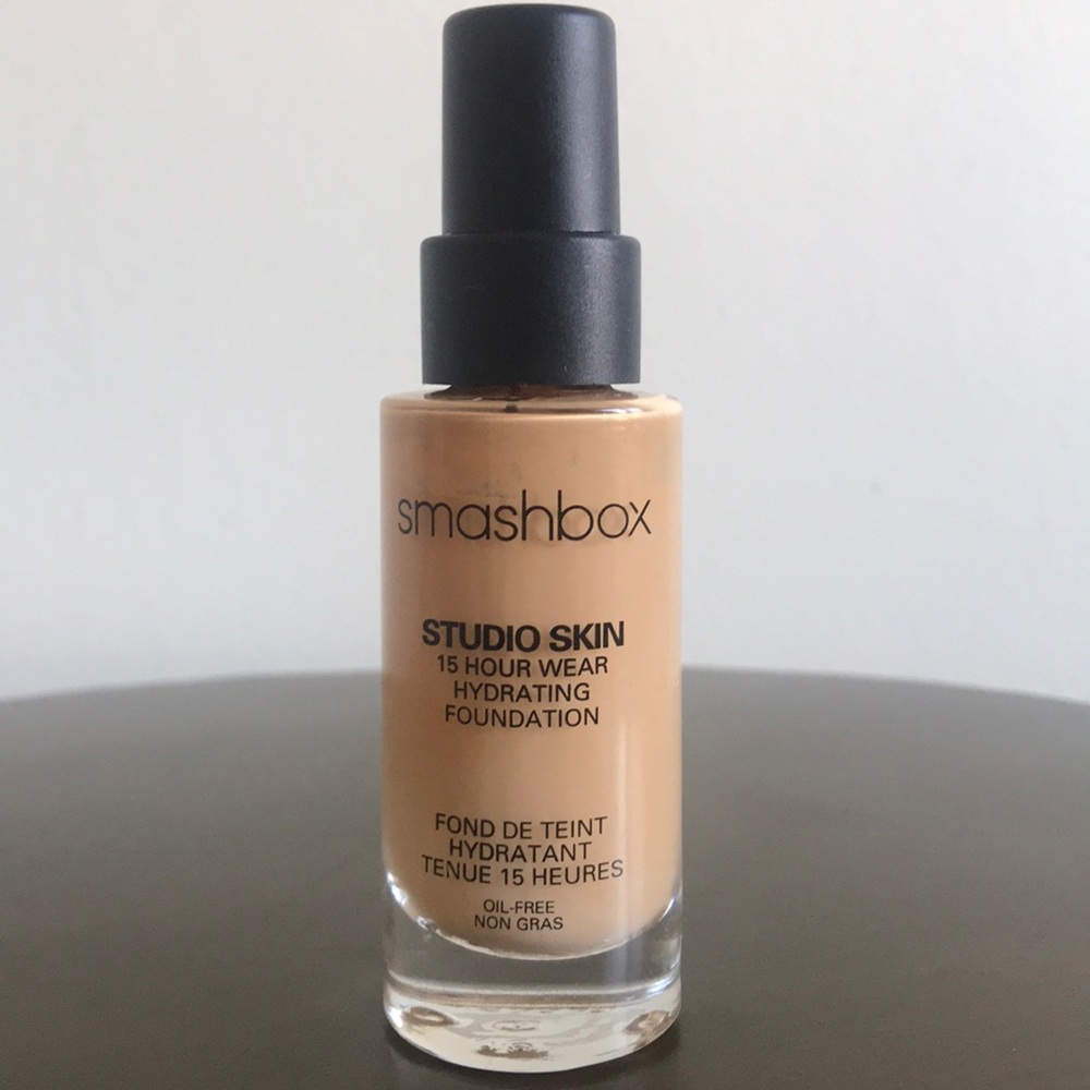 Smashbox Studio Skin Hydrating Foundation 2.22